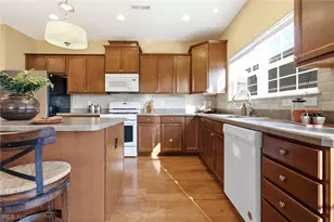 38083 Euclid Ave, Willoughby, OH 44094 - Photo 9