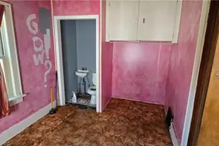647 Columbia Ave, Akron, OH 44310 - Photo 17