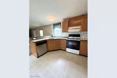 28 Thomas Boulevard NW, Massillon, OH 44647 - Photo 11