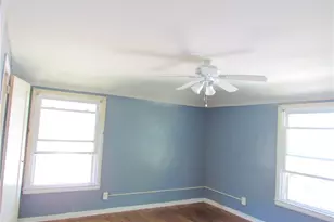 25250 Treadwell Ave, Euclid, OH 44117 - Photo 13