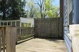 25250 Treadwell Ave, Euclid, OH 44117 - Photo 23