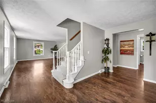 2635 Henrietta Dr, Green, OH 44685 - Photo 5