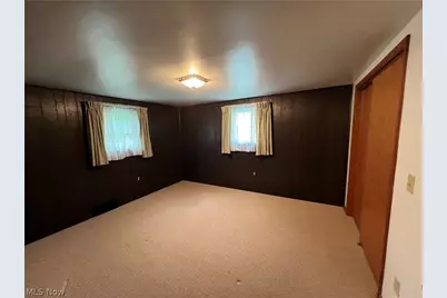 6030 Firestone Road NE, Canton, OH 44721 - Photo 13
