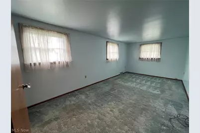 6030 Firestone Road NE, Canton, OH 44721 - Photo 9