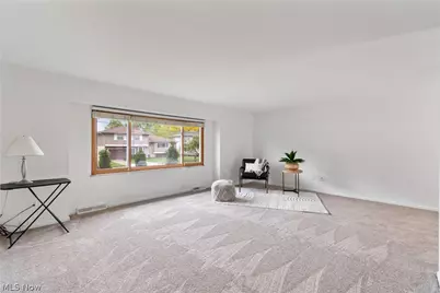 13665 Starlite Drive, Brook Park, OH 44142 - Photo 5