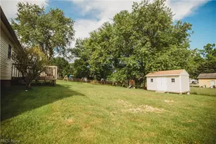 239 Locust Dr, Mineral Wells, WV 26150 - Photo 15
