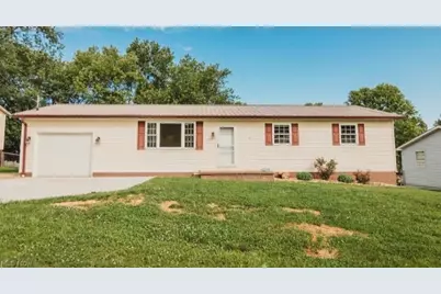 239 Locust Drive, Mineral Wells, WV 26150 - Photo 3