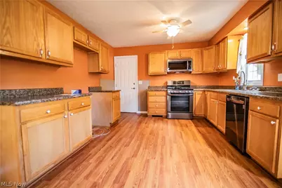 239 Locust Drive, Mineral Wells, WV 26150 - Photo 27