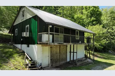 8261 Glendale Road, Cairo, WV 26337 - Photo 17