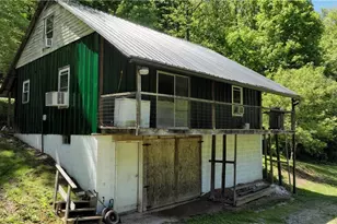 8261 Glendale Rd, Cairo, WV 26337 - Photo 17