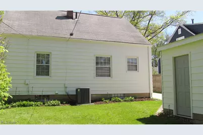 2346 26th Street, Cuyahoga Falls, OH 44223 - Photo 21