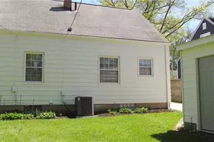 2346 26th St, Cuyahoga Falls, OH 44223 - Photo 21