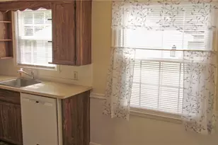 2346 26th St, Cuyahoga Falls, OH 44223 - Photo 3