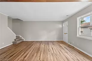 2549 Royal County Down Dr, Uniontown, OH 44685 - Photo 5