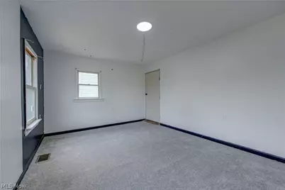 2718 Roanoke Avenue, Loveland, OH 44109 - Photo 27