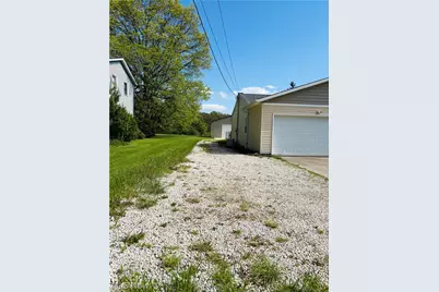 2281 Weymouth Road, Hinckley, OH 44233 - Photo 35