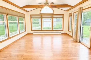 2281 Weymouth Rd, Hinckley, OH 44233 - Photo 9
