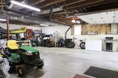 677 Floral Valley E, Howard, OH 43028 - Photo 45