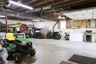677 Floral Valley E, Howard, OH 43028 - Photo 45