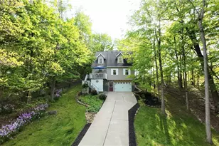 677 Floral Valley E, Howard, OH 43028 - Photo 3