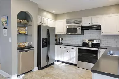 677 Floral Valley E, Howard, OH 43028 - Photo 21