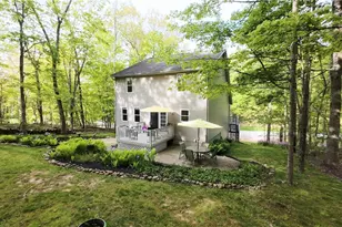 677 Floral Valley E, Howard, OH 43028 - Photo 5
