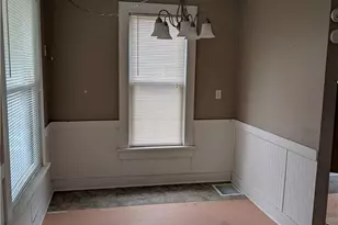 225 W Ohio Ave, Sebring, OH 44672 - Photo 5