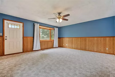 198 Stratford Avenue, Wadsworth, OH 44281 - Photo 13