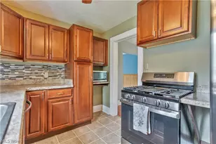 198 Stratford Ave, Wadsworth, OH 44281 - Photo 9