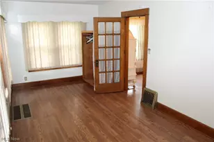 323 S Hazelwood Ave, Youngstown, OH 44509 - Photo 17