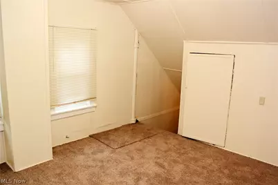 323 S Hazelwood Avenue, Youngstown, OH 44509 - Photo 25