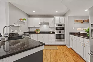 511 Literary Rd, Loveland, OH 44113 - Photo 13