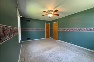 1942 E 41st St, Ashtabula, OH 44004 - Photo 9