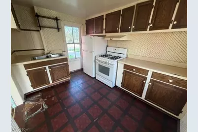 174 Columbus Street, Bedford, OH 44146 - Photo 13