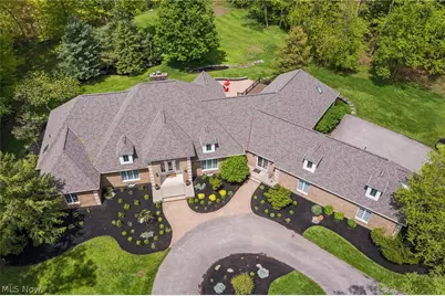 8795 Pheasant Run Lane, Kirtland Hills, OH 44060 - Photo 3