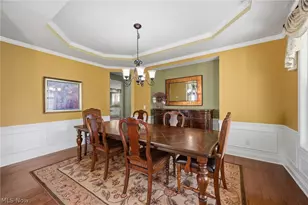 7695 Cottonwood Trail, Chagrin Falls, OH 44023 - Photo 7