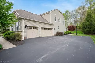 7695 Cottonwood Trail, Chagrin Falls, OH 44023 - Photo 45