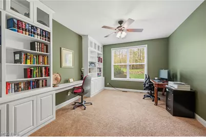 7695 Cottonwood Trail, Chagrin Falls, OH 44023 - Photo 27