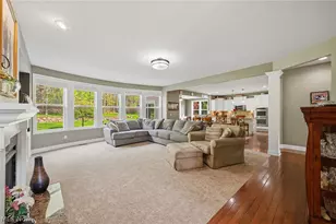 7695 Cottonwood Trail, Chagrin Falls, OH 44023 - Photo 9