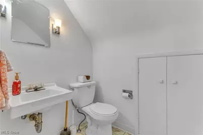 7534 Farnum Avenue, Middleburg Heights, OH 44130 - Photo 19