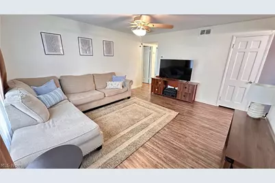 1206 Genesee Avenue, Mayfield Heights, OH 44124 - Photo 3