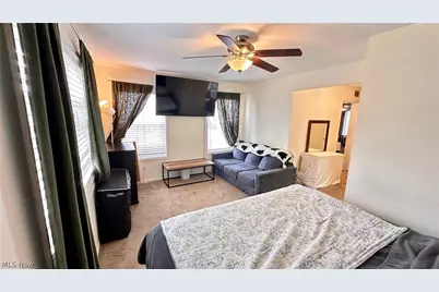 1206 Genesee Avenue, Mayfield Heights, OH 44124 - Photo 13