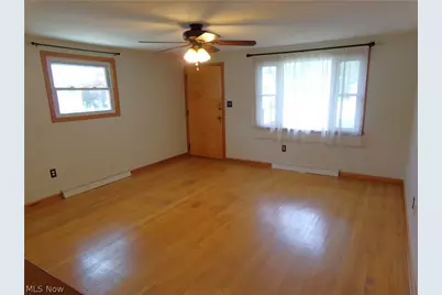 317 Wrexham Avenue SW, Massillon, OH 44646 - Photo 9