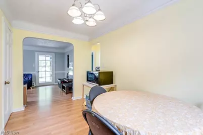 1367 Churchill Road, Lyndhurst, OH 44124 - Photo 9