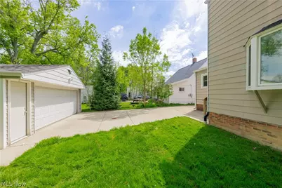 1241 Sunset Road, Mayfield Heights, OH 44124 - Photo 43