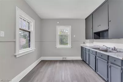 1144 E 145th Street #1/Right, Loveland, OH 44110 - Photo 9