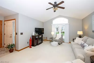 344 Woodbury Circle, Dalton, OH 44618 - Photo 5