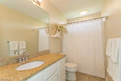 10266 Wildflower Way, Grandview Heights, OH 44147 - Photo 31