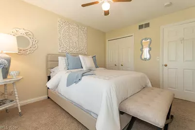 10266 Wildflower Way, Grandview Heights, OH 44147 - Photo 29