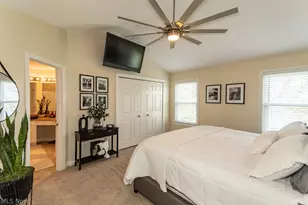 10266 Wildflower Way, Grandview Heights, OH 44147 - Photo 21